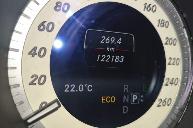 Used Mercedes-Benz E-Class 2015 E 320 L 4MATIC Odometer Close Up