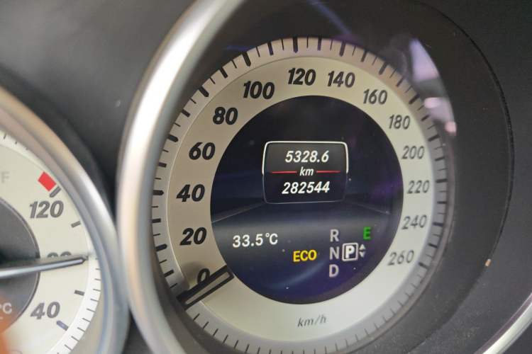 Used Mercedes-Benz E-Class 2015 Restyled E 260 L Sport Edition Odometer Close Up