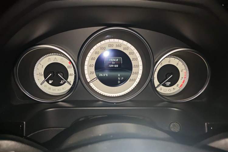 Used Mercedes-Benz E-Class 2015 Restyled E 260 L Sport Edition Odometer Close Up