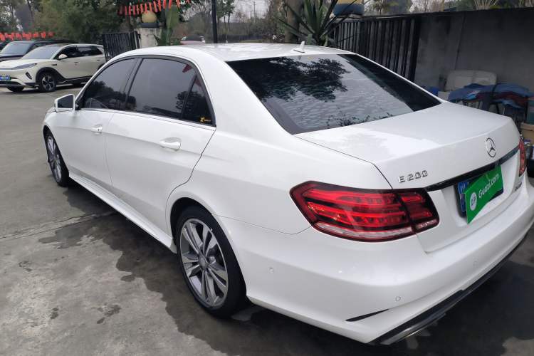 Used Mercedes-Benz E-Class 2015 Facelift E 200 L Sport Edition Rear Left 45 Deg
