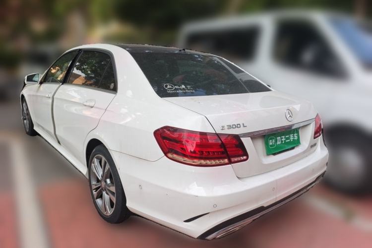 Used Mercedes-Benz E-Class 2015 E 260 L Sport & Fashion Model Rear Left 45 Deg