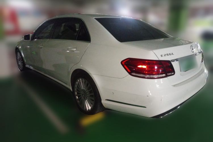 Used Mercedes-Benz E-Class 2015 E 200 L Rear Left 45 Deg