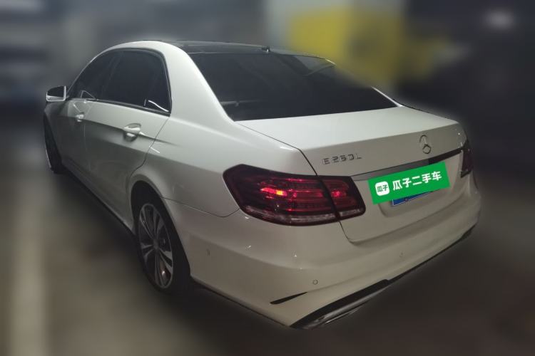 Used Mercedes-Benz E-Class 2015 E 260 L Sport & Fashion Model Rear Left 45 Deg