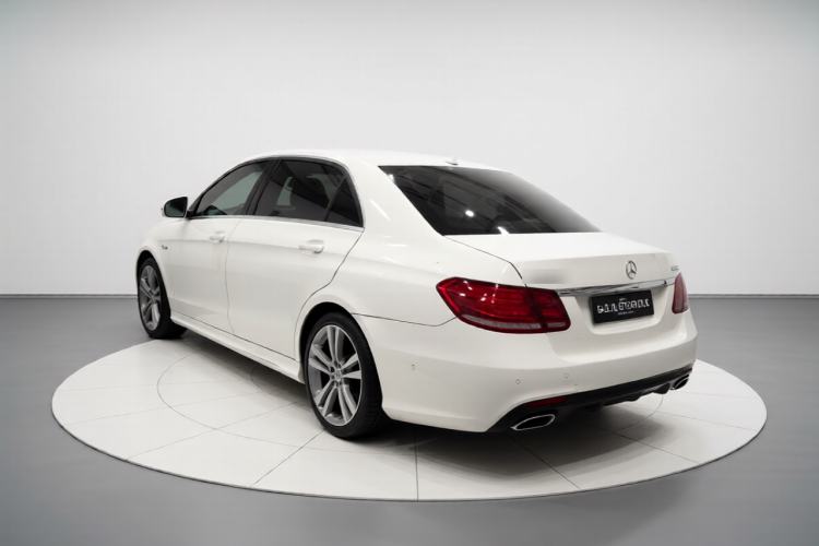 Used Mercedes-Benz E-Class 2015 E 260 L Sport Edition Rear Left 45 Deg