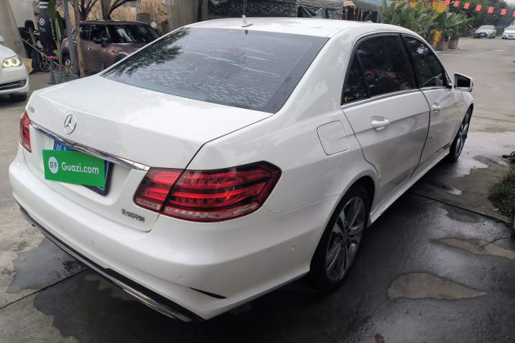 Used Mercedes-Benz E-Class 2015 Facelift E 200 L Sport Edition Rear Right 45 Deg