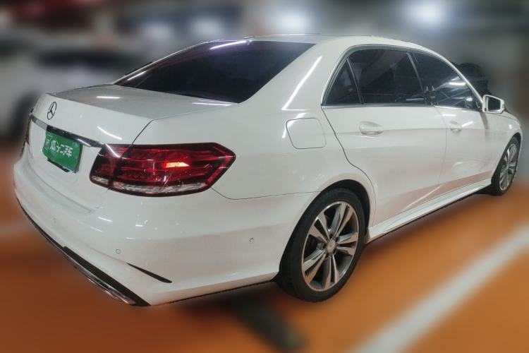 Used Mercedes-Benz E-Class 2015 Facelift E 200 L Sport Edition Rear Right 45 Deg