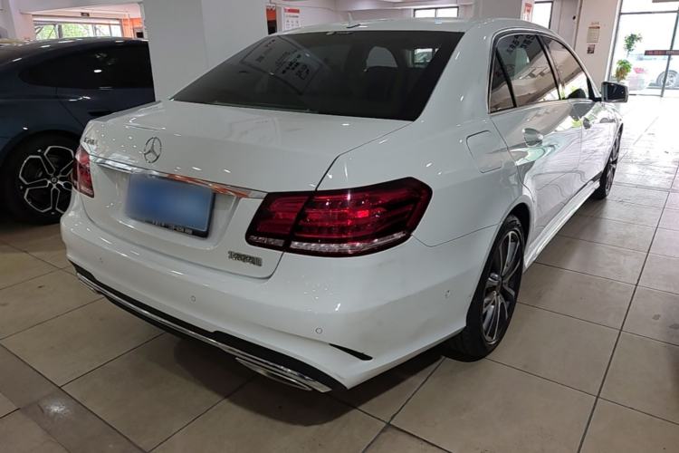 Used Mercedes-Benz E-Class 2015 Facelift E 200 L Sport Edition Rear Right 45 Deg