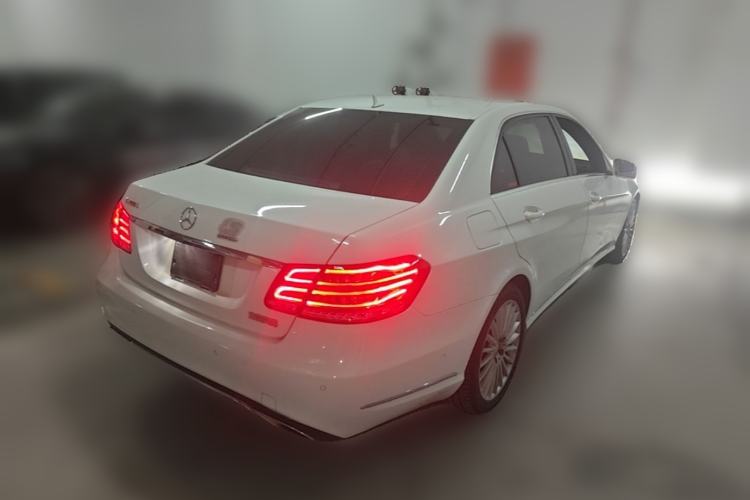 Used Mercedes-Benz E-Class 2015 E 200 L Rear Right 45 Deg