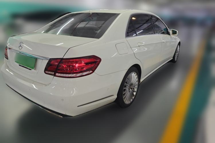 Used Mercedes-Benz E-Class 2015 E 200 L Rear Right 45 Deg