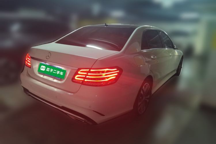 Used Mercedes-Benz E-Class 2015 E 260 L Sport & Fashion Model Rear Right 45 Deg