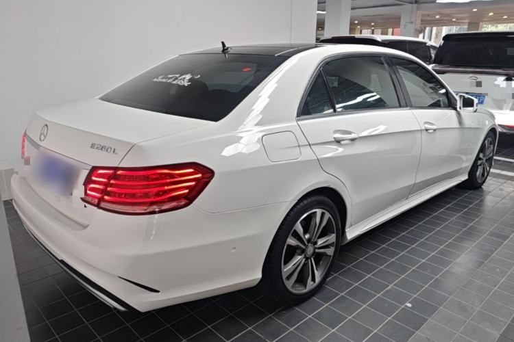 Used Mercedes-Benz E-Class 2015 Facelift E 200 L Sport Edition Rear Right 45 Deg
