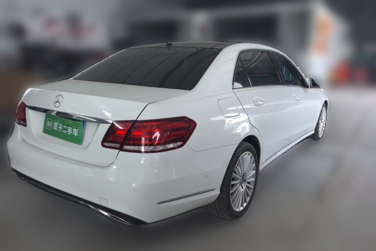 Used Mercedes-Benz E-Class 2015 Facelift E 200 L Rear Right 45 Deg
