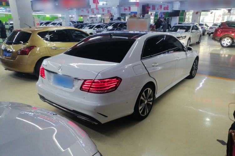 Used Mercedes-Benz E-Class 2015 E 260 L Sport & Fashion Model Rear Right 45 Deg