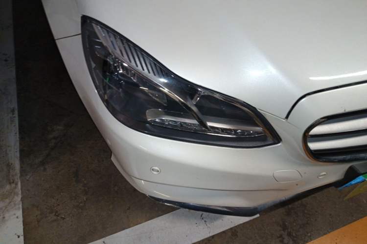 Used Mercedes-Benz E-Class 2015 Restyled E 260 L Sport Edition Right Front Headlight