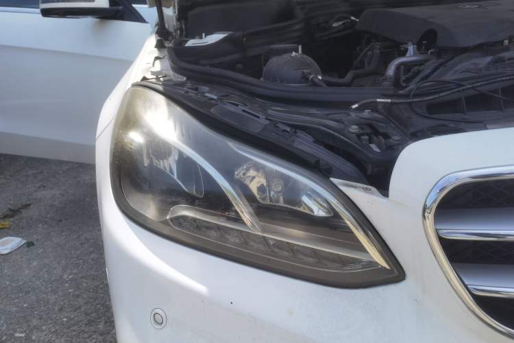 Used Mercedes-Benz E-Class 2015 E 260 L Sport Edition Right Front Headlight