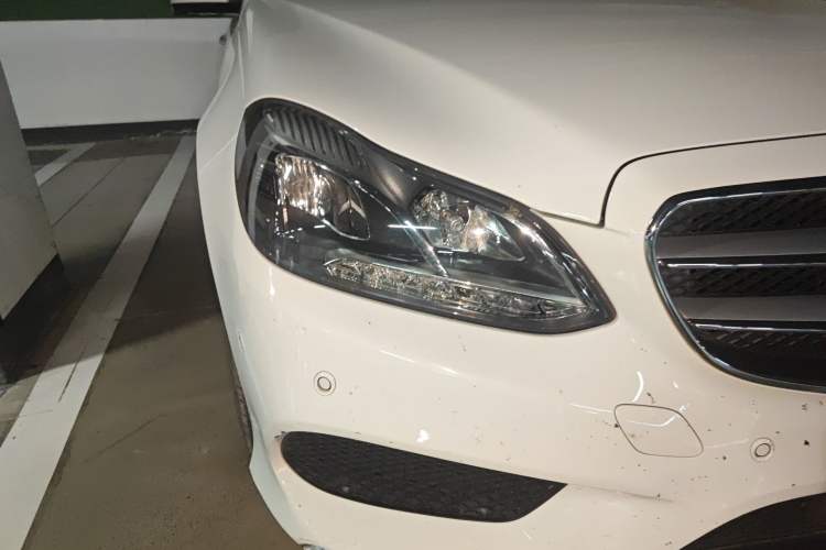 Used Mercedes-Benz E-Class 2015 E 260 L Sport Edition Right Front Headlight