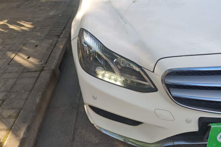 Used Mercedes-Benz E-Class 2015 E 260 L Sport Edition Right Front Headlight