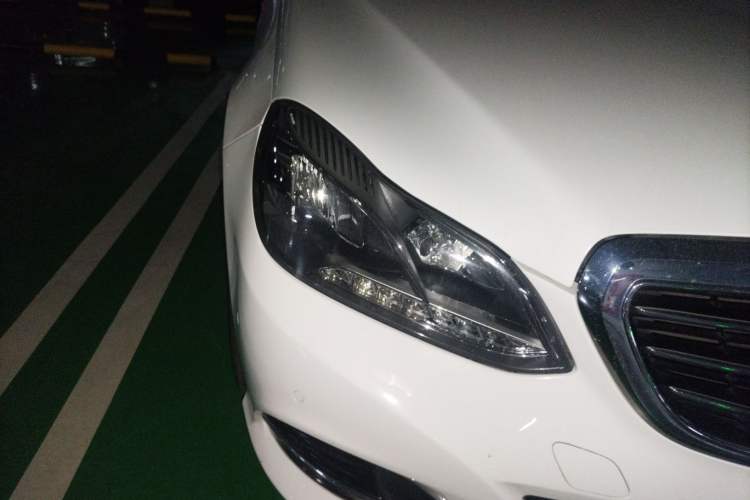 Used Mercedes-Benz E-Class 2015 E 200 L Right Front Headlight
