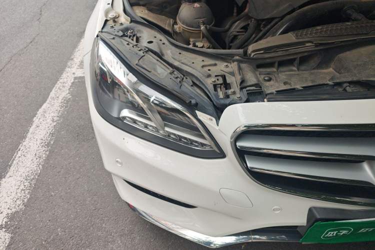 Used Mercedes-Benz E-Class 2015 Restyled E 260 L Sport Edition Right Front Headlight