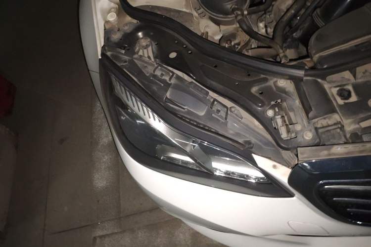Used Mercedes-Benz E-Class 2015 Facelift E 200 L Right Front Headlight