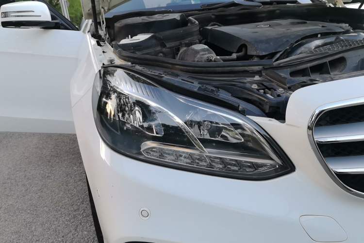 Used Mercedes-Benz E-Class 2015 Restyled E 260 L Sport Edition Right Front Headlight