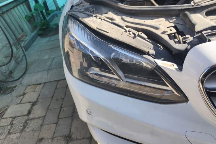Used Mercedes-Benz E-Class 2015 Restyled E 260 L Sport Edition Right Front Headlight