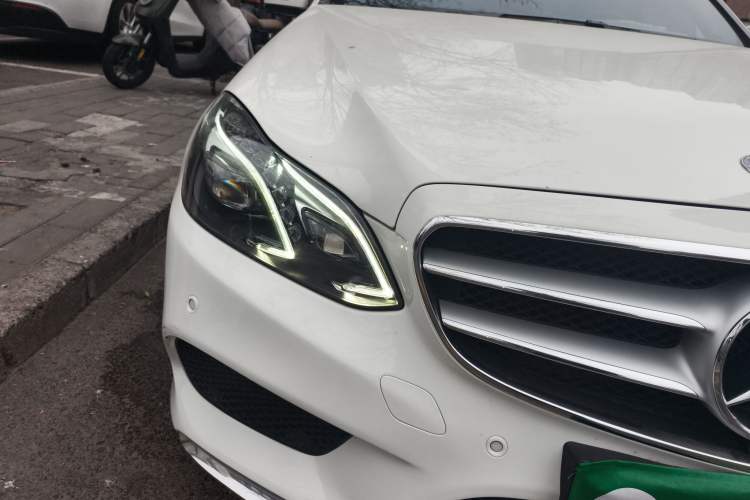 Used Mercedes-Benz E-Class 2015 E 260 L Sport Luxury Model Right Front Headlight