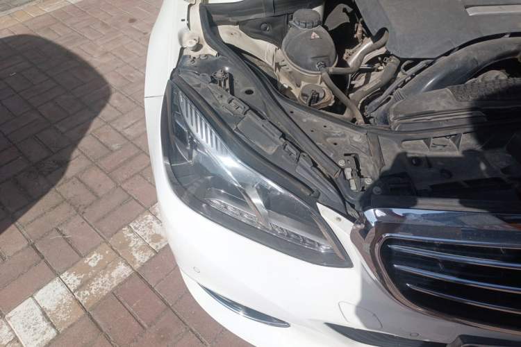 Used Mercedes-Benz E-Class 2015 E 200 L Right Front Headlight