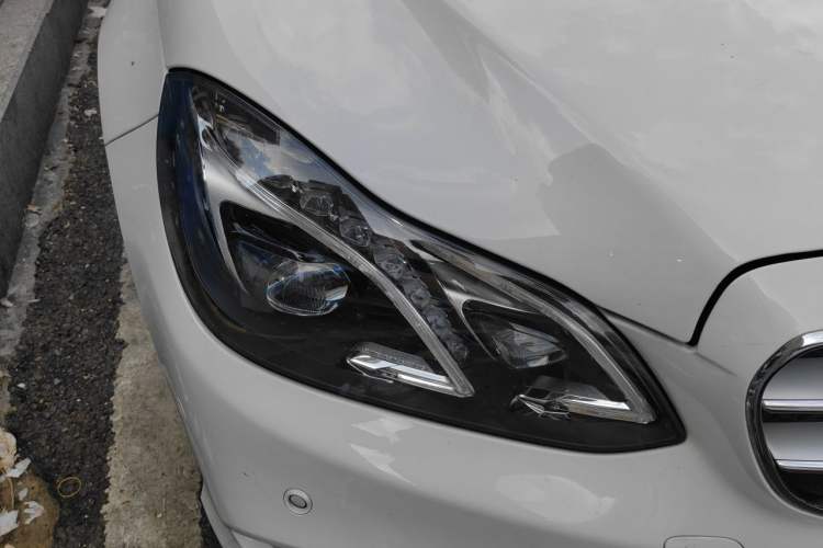 Used Mercedes-Benz E-Class 2015 E 260 L Sport Luxury Model Right Front Headlight