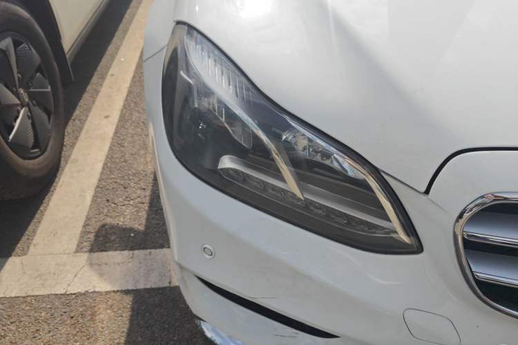 Used Mercedes-Benz E-Class 2015 Restyled E 260 L Sport Edition Right Front Headlight