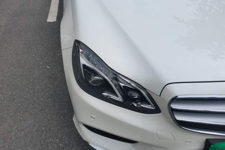 Used Mercedes-Benz E-Class 2015 E 260 L Sport Luxury Model Right Front Headlight