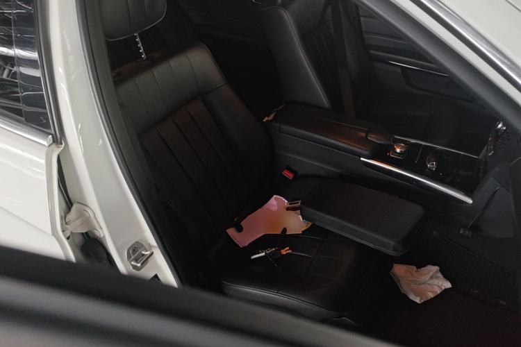 Used Mercedes-Benz E-Class 2015 E 260 L Sport Edition Right Front Seat