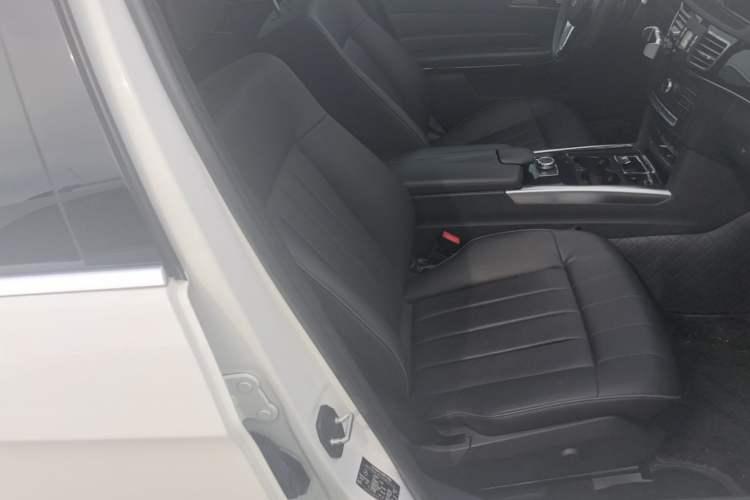 Used Mercedes-Benz E-Class 2015 E 260 L Sport Edition Right Front Seat