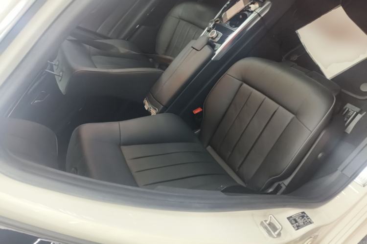 Used Mercedes-Benz E-Class 2015 Restyled E 260 L Sport Edition Right Front Seat