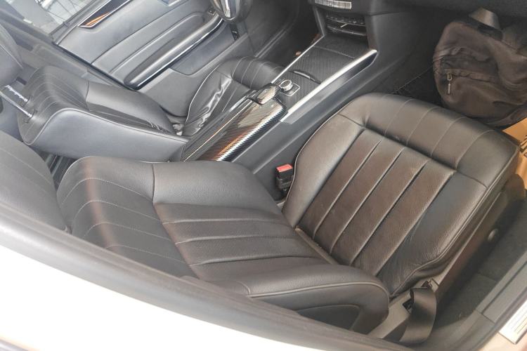 Used Mercedes-Benz E-Class 2015 Facelift E 200 L Sport Edition Right Front Seat