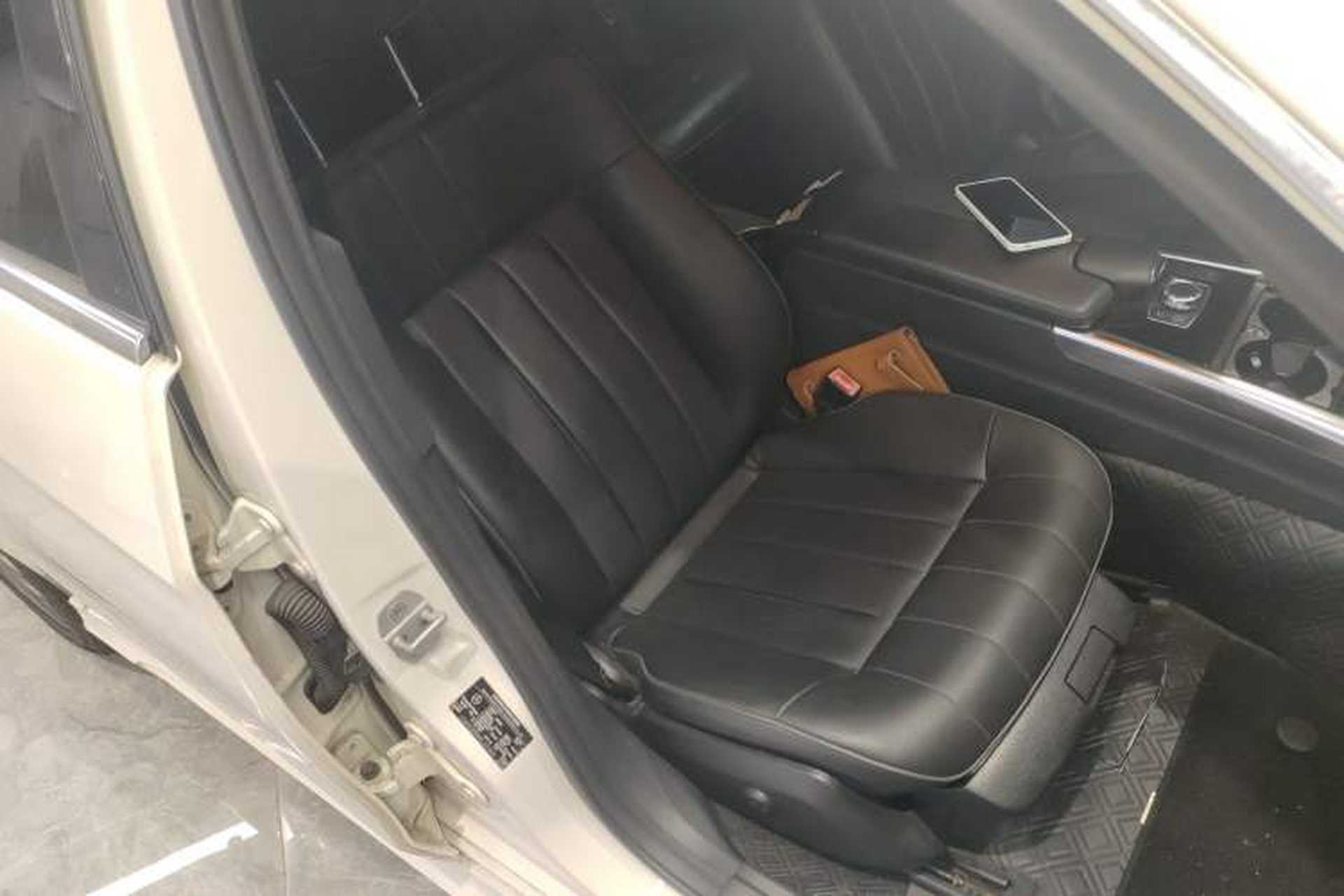 Used Mercedes-Benz E-Class 2015 Facelift E 200 L Sport Edition Right Front Seat