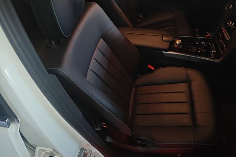 Used Mercedes-Benz E-Class 2015 E 260 L Sport Edition Right Front Seat