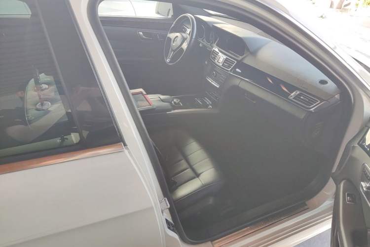 Used Mercedes-Benz E-Class 2015 Restyled E 260 L Sport Edition Right Front Seat