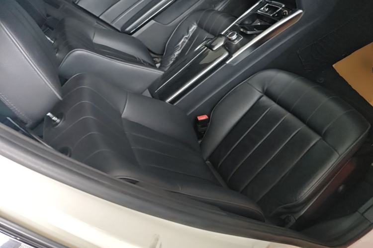 Used Mercedes-Benz E-Class 2015 Facelift E 200 L Sport Edition Right Front Seat