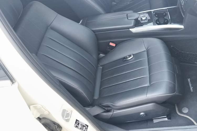 Used Mercedes-Benz E-Class 2015 Restyled E 260 L Sport Edition Right Front Seat