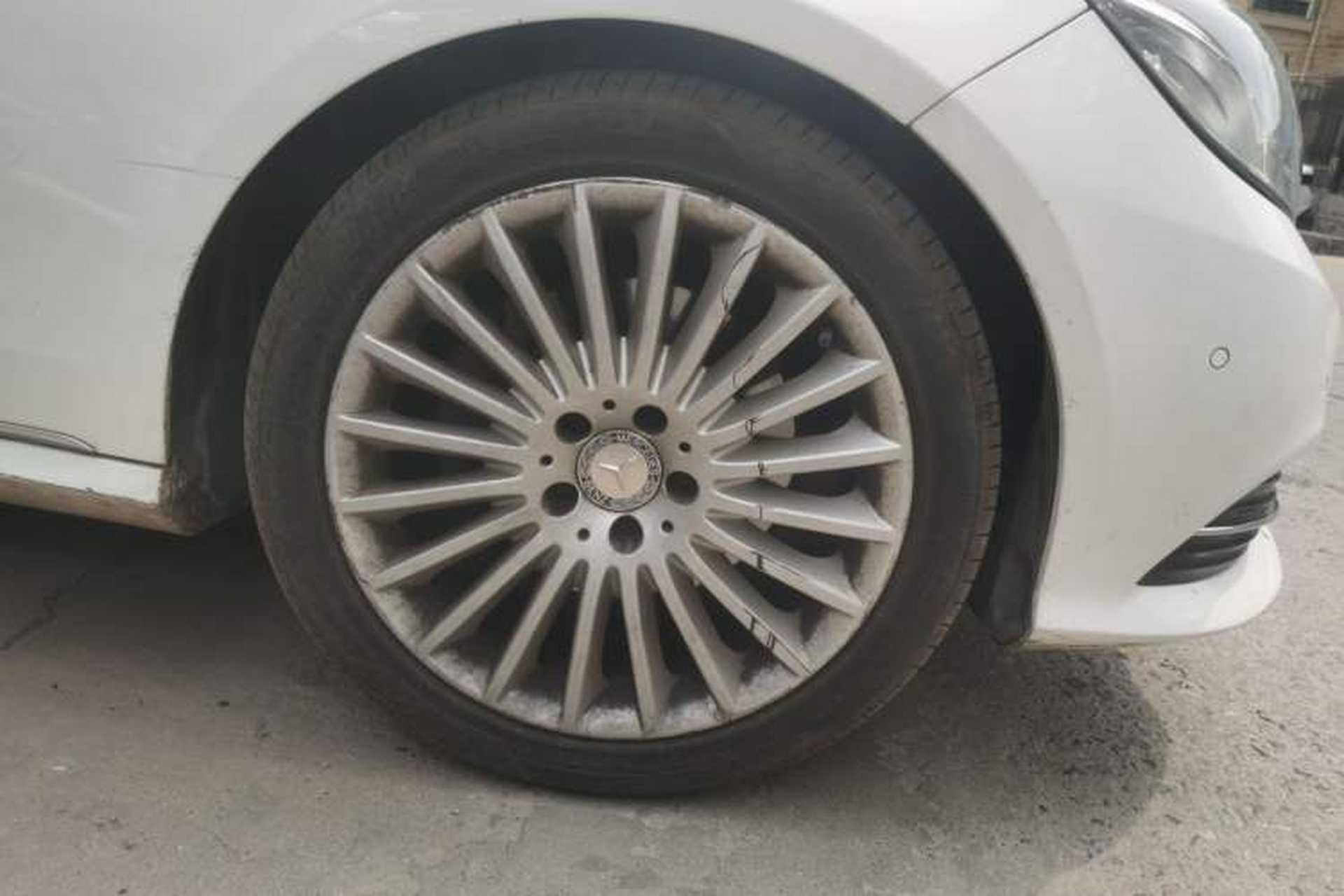Used Mercedes-Benz E-Class 2015 Facelift E 200 L Right Front Wheel Hub