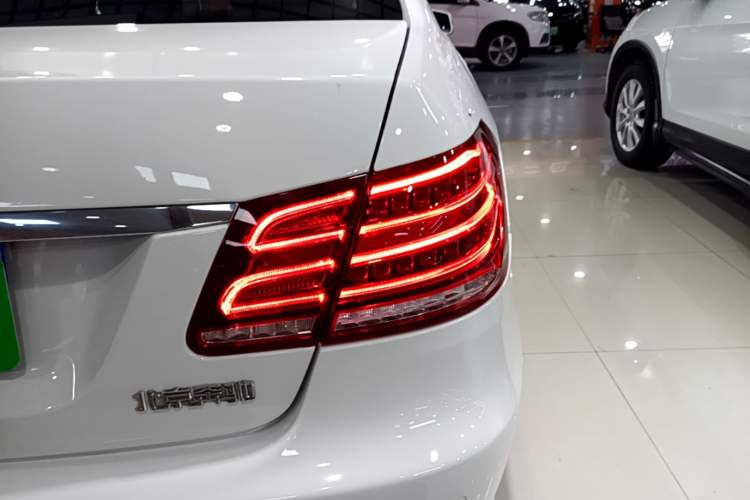 Used Mercedes-Benz E-Class 2015 Restyled E 260 L Sport Edition Right Rear Taillight