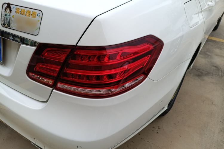Used Mercedes-Benz E-Class 2015 Revised E 180 L Sport Edition Right Rear Taillight