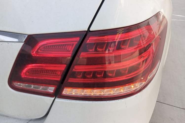 Used Mercedes-Benz E-Class 2015 Restyled E 260 L Sport Edition Right Rear Taillight