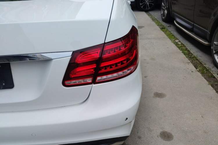 Used Mercedes-Benz E-Class 2015 Restyled E 260 L Sport Edition Right Rear Taillight