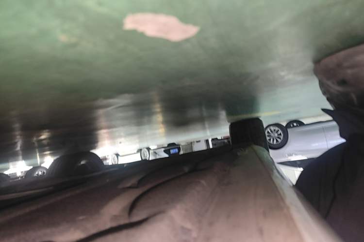 Used Mercedes-Benz E-Class 2015 E 260 L Sport Edition Right Side Sill