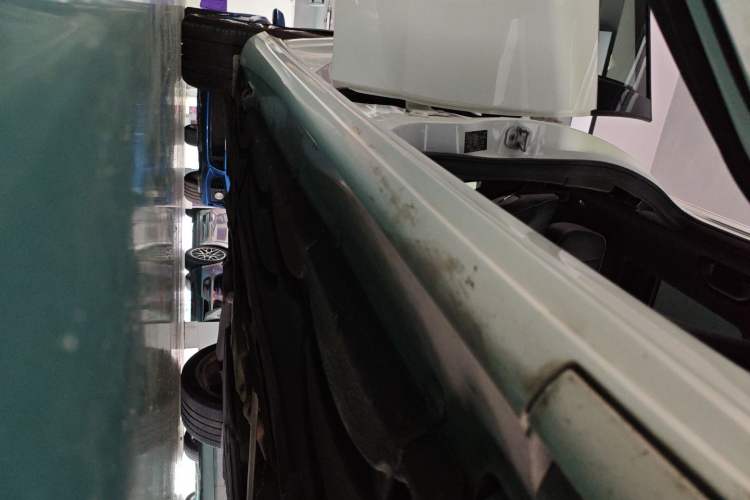 Used Mercedes-Benz E-Class 2015 E 260 L Sport Edition Right Side Sill