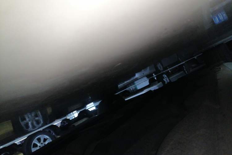 Used Mercedes-Benz E-Class 2015 E 260 L Sport & Fashion Model Right Side Sill