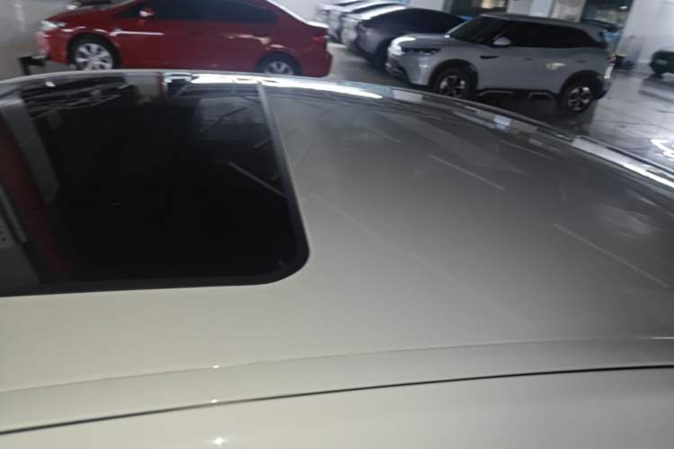 Used Mercedes-Benz E-Class 2015 E 260 L Sport Edition Roof