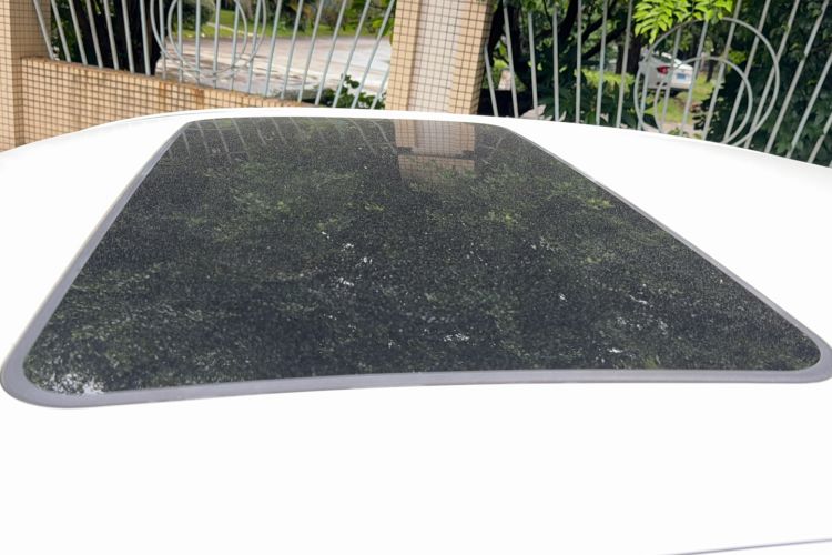 Used Mercedes-Benz E-Class 2015 E 260 L Sport Edition Roof